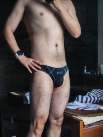 若隐若现的性感泳裤（一）