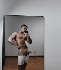 北京健身教练朱晓梁